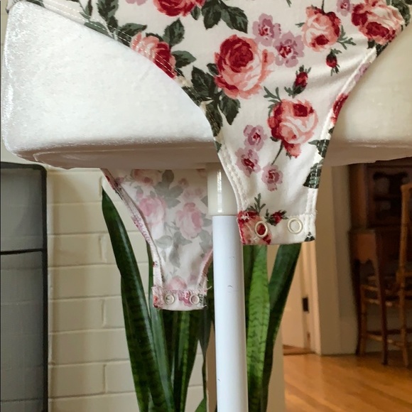 No comment floral bodysuit snap bottom - Picture 5 of 7